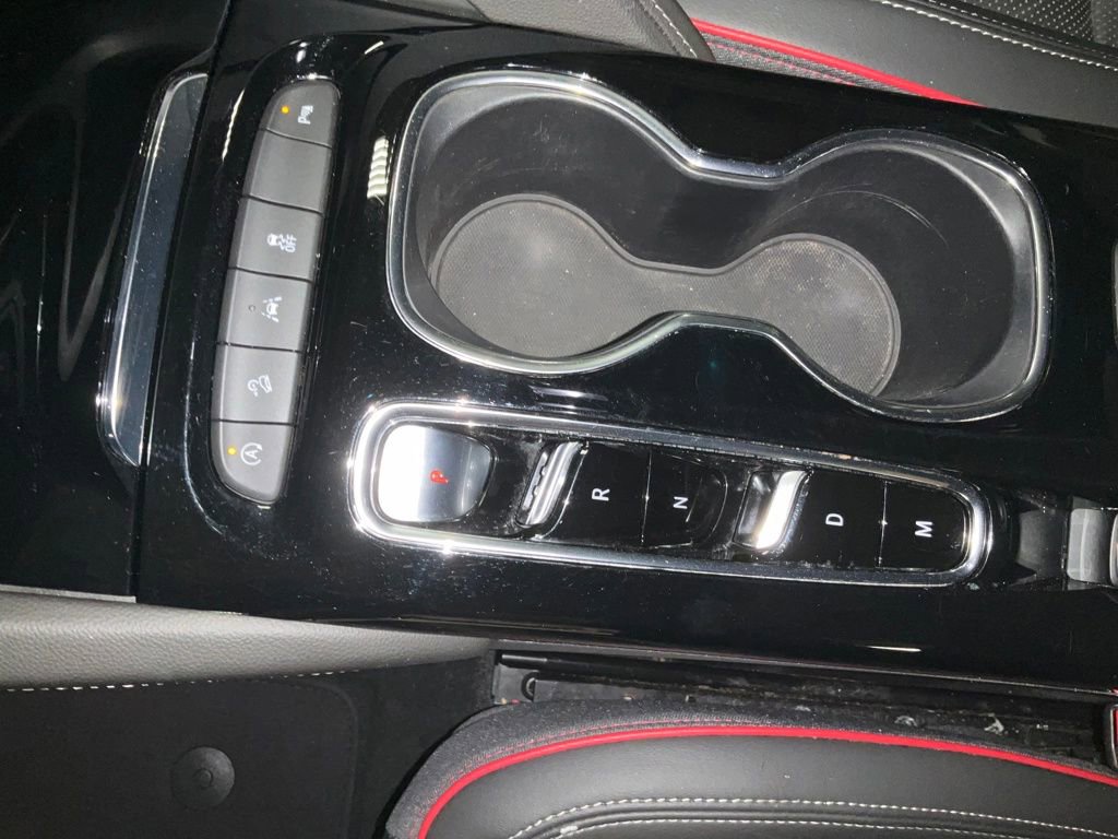 Certified 2023 Buick Envision Essence w/ Sport Touring Package image 25