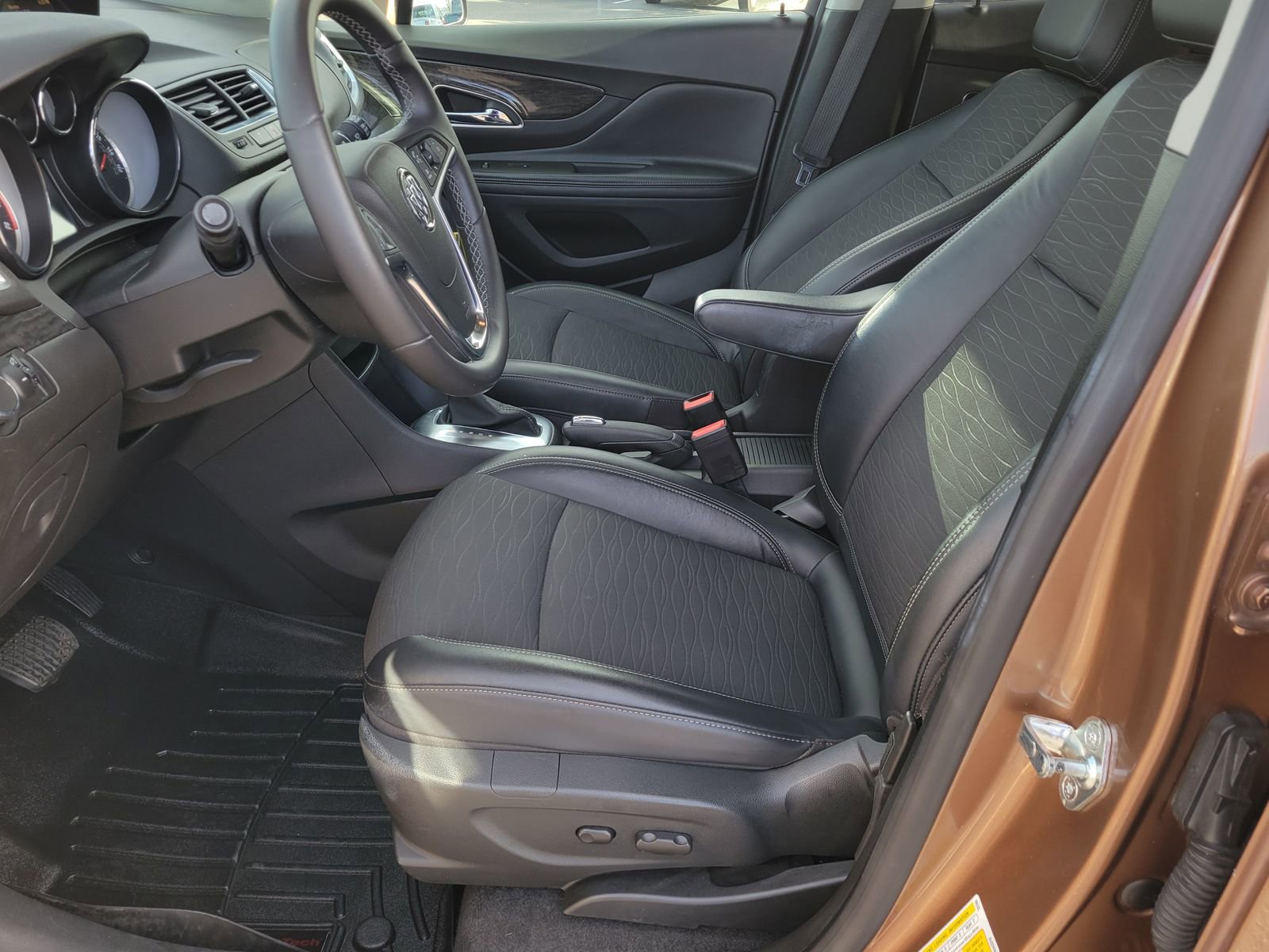 Used 2016 Buick Encore AWD image 6