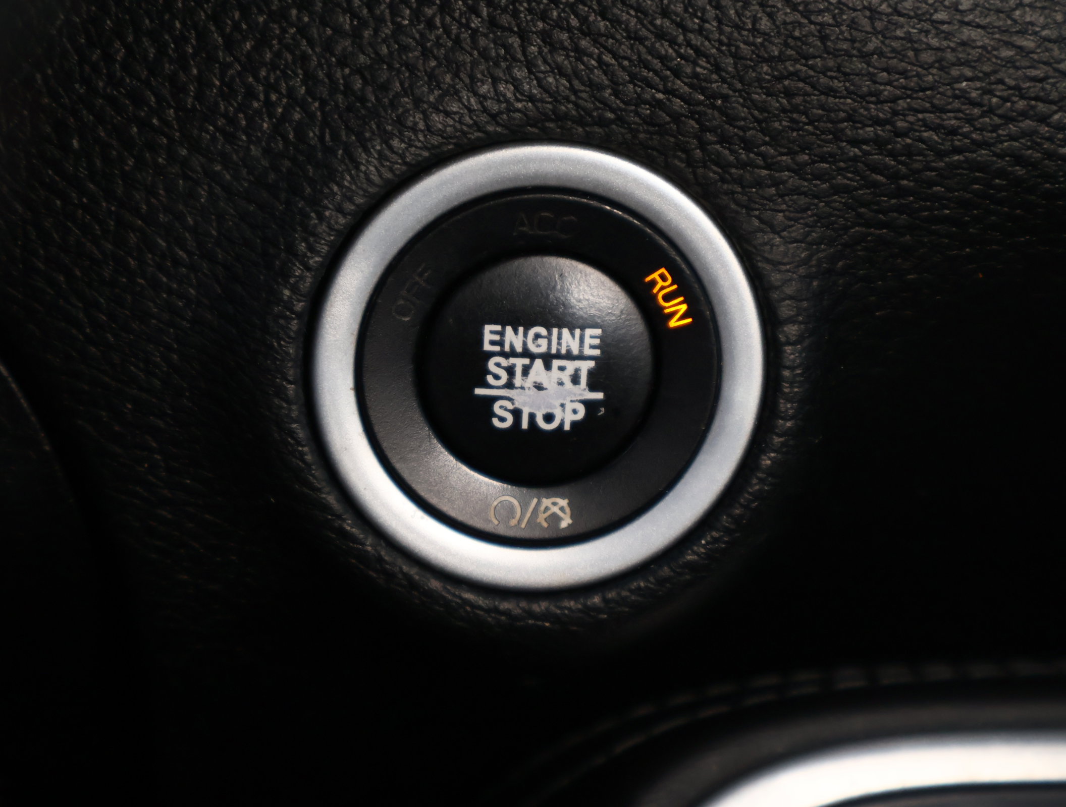 Used 2020 Dodge Challenger SXT w/ Blacktop Package image 14