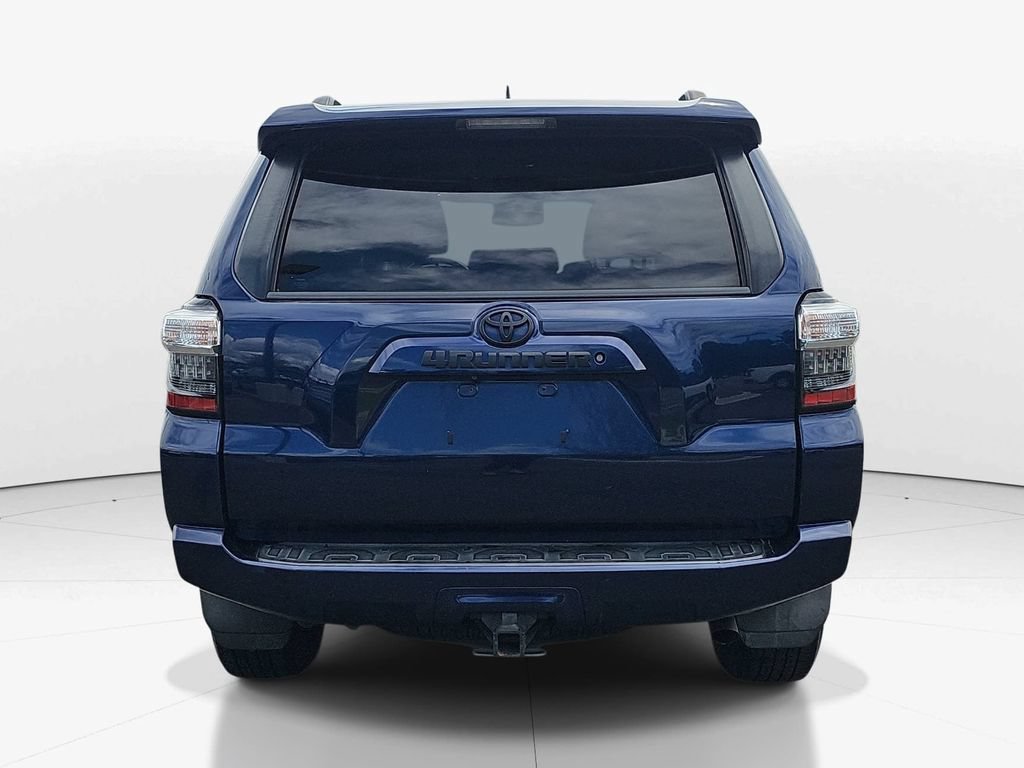 Used 2019 Toyota 4Runner SR5 AWD/4WD image 7