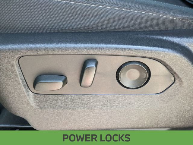 Used 2025 Chevrolet Silverado 1500 LT image 17