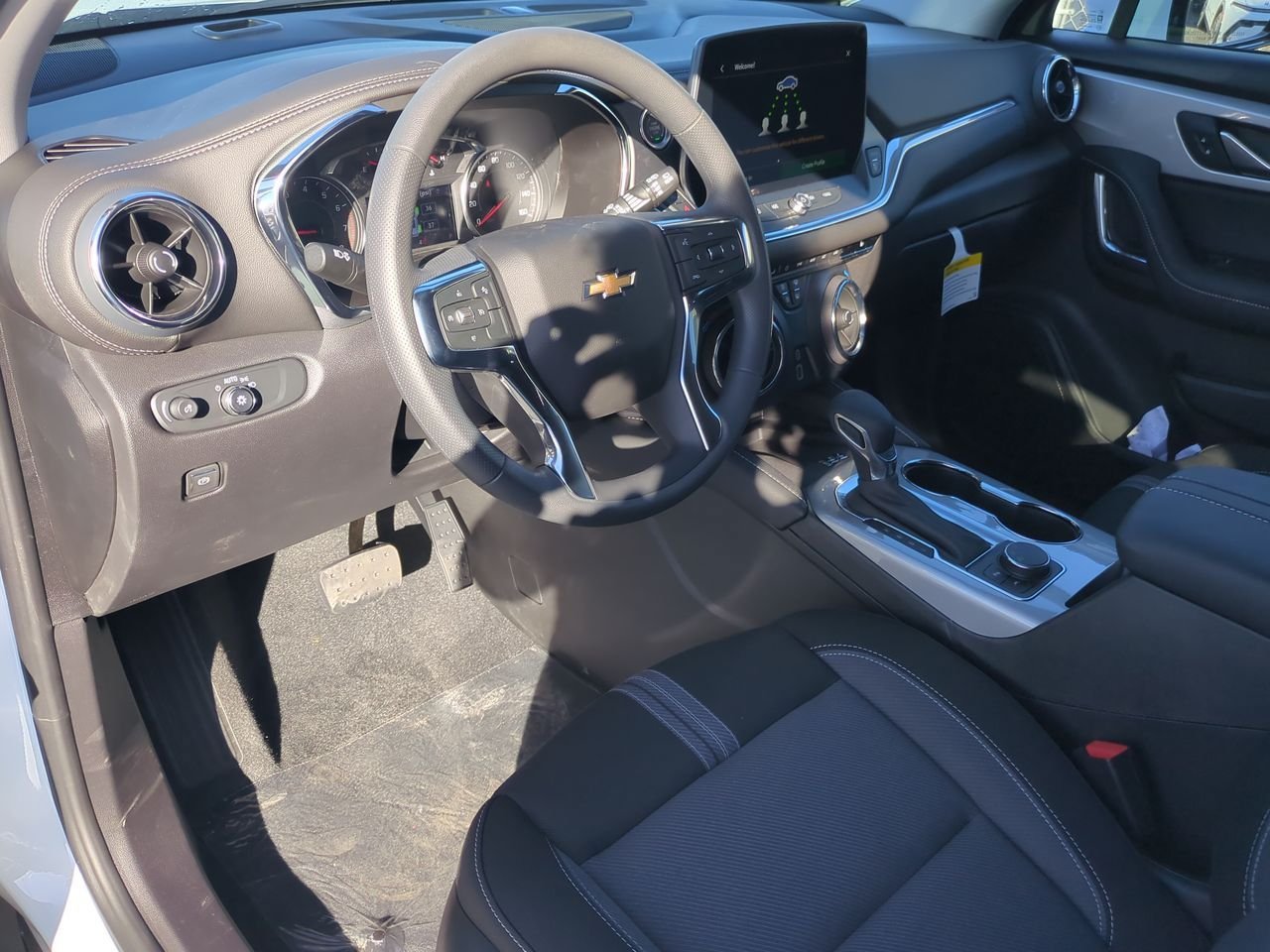 New 2026 Chevrolet Blazer LT w/ Convenience Package FWD image 10