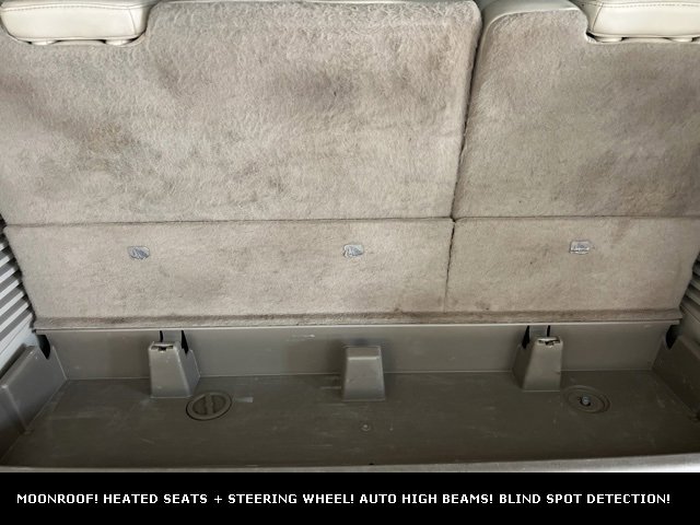 Used 2015 Cadillac Escalade Luxury image 8