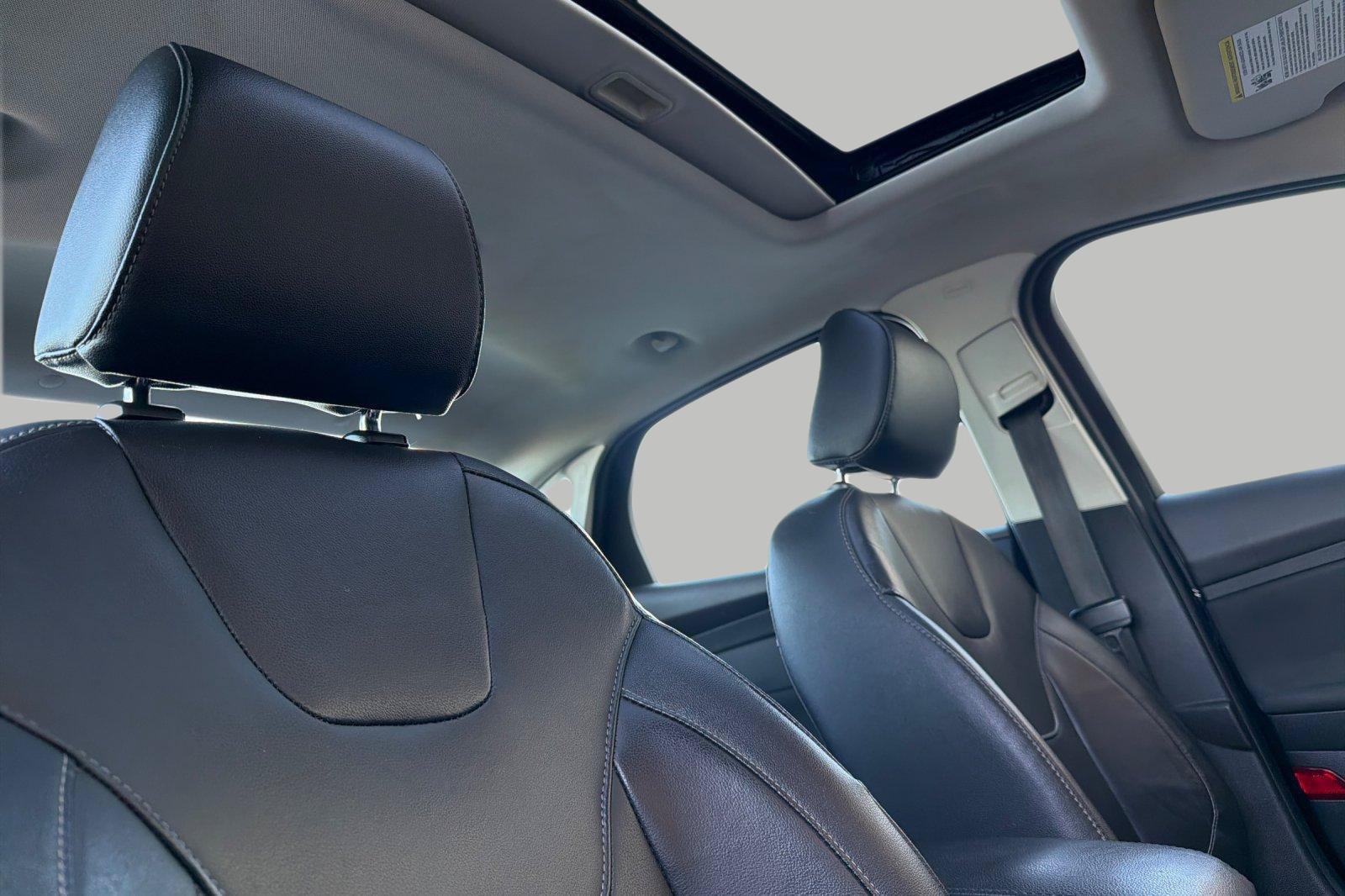 Used 2018 Ford Focus Titanium FWD image 20