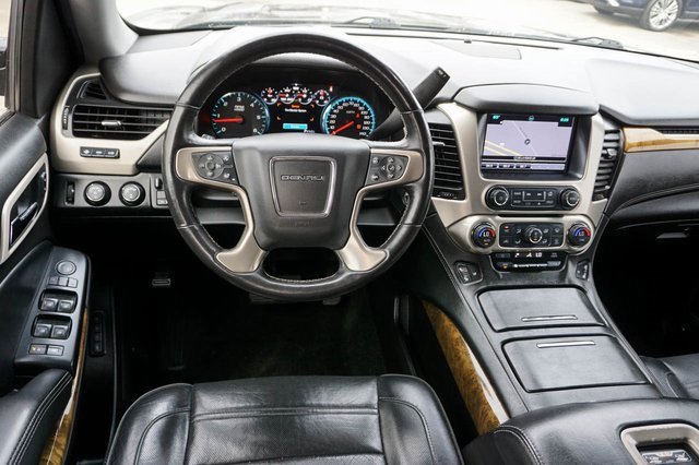 Used 2017 GMC Yukon Denali image 23