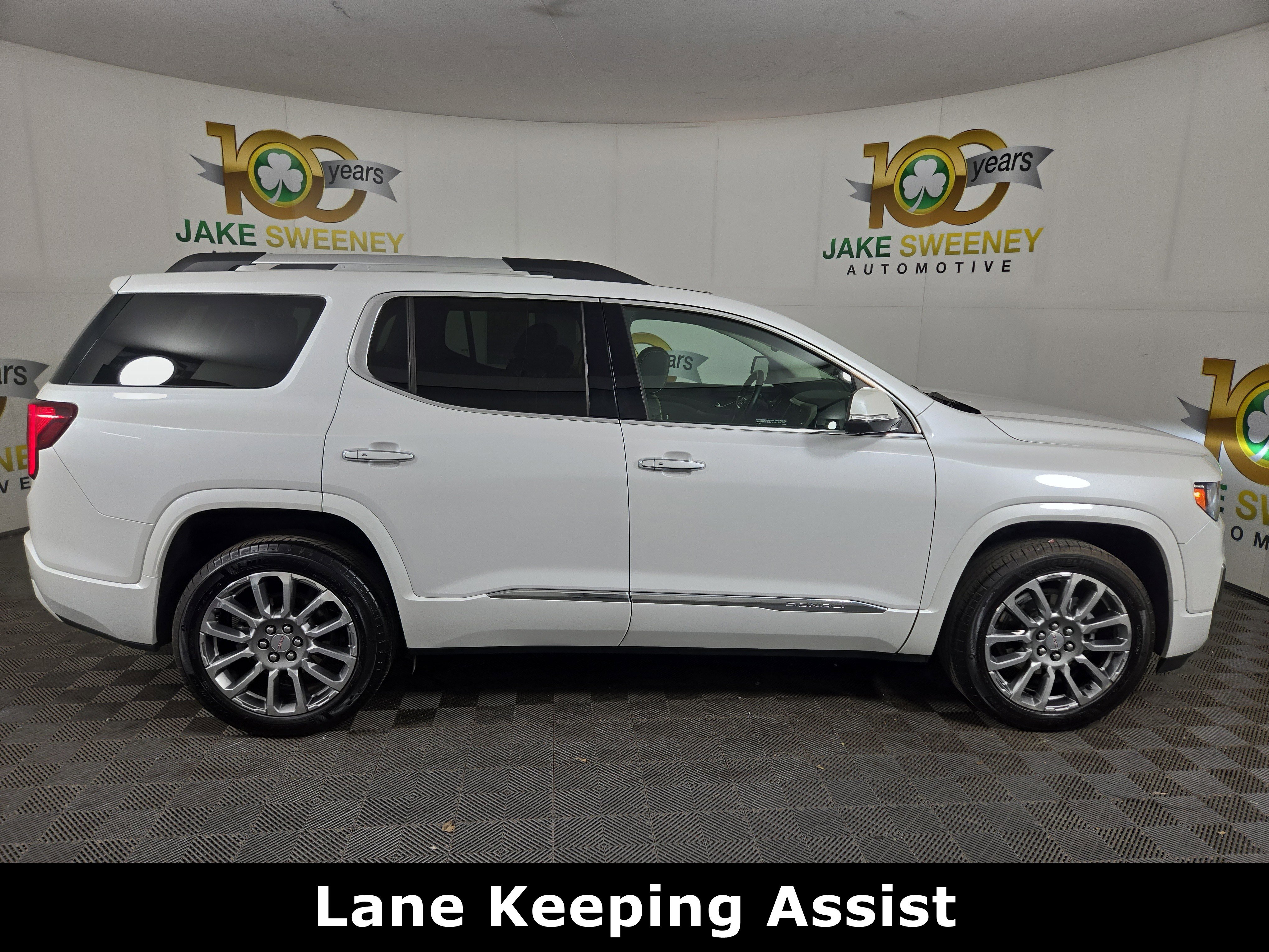 Certified 2023 GMC Acadia Denali w/ Denali Ultimate Package image 10