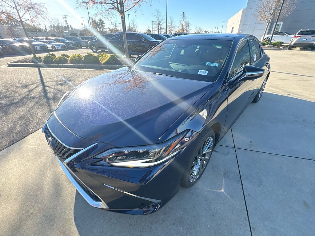 New 2025 Lexus ES 350 Ultra Luxury image 5
