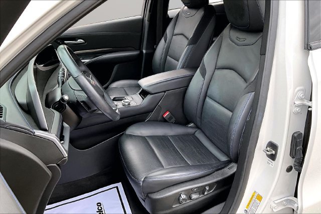 Used 2024 Cadillac XT4 Sport AWD/4WD image 25