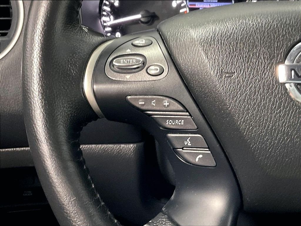 Used 2020 Nissan Pathfinder SV AWD/4WD image 23
