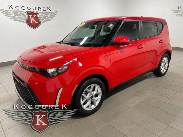 Used 2023 Kia Soul LX w/ LX Technology Package image 3