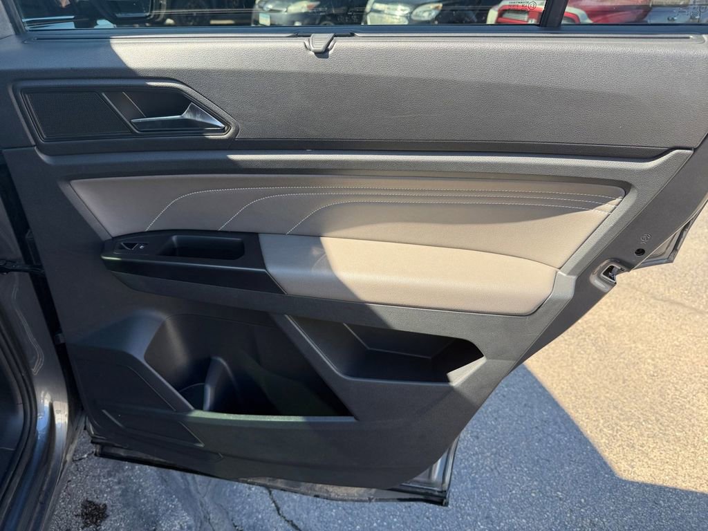 Used 2021 Volkswagen Atlas SEL image 20