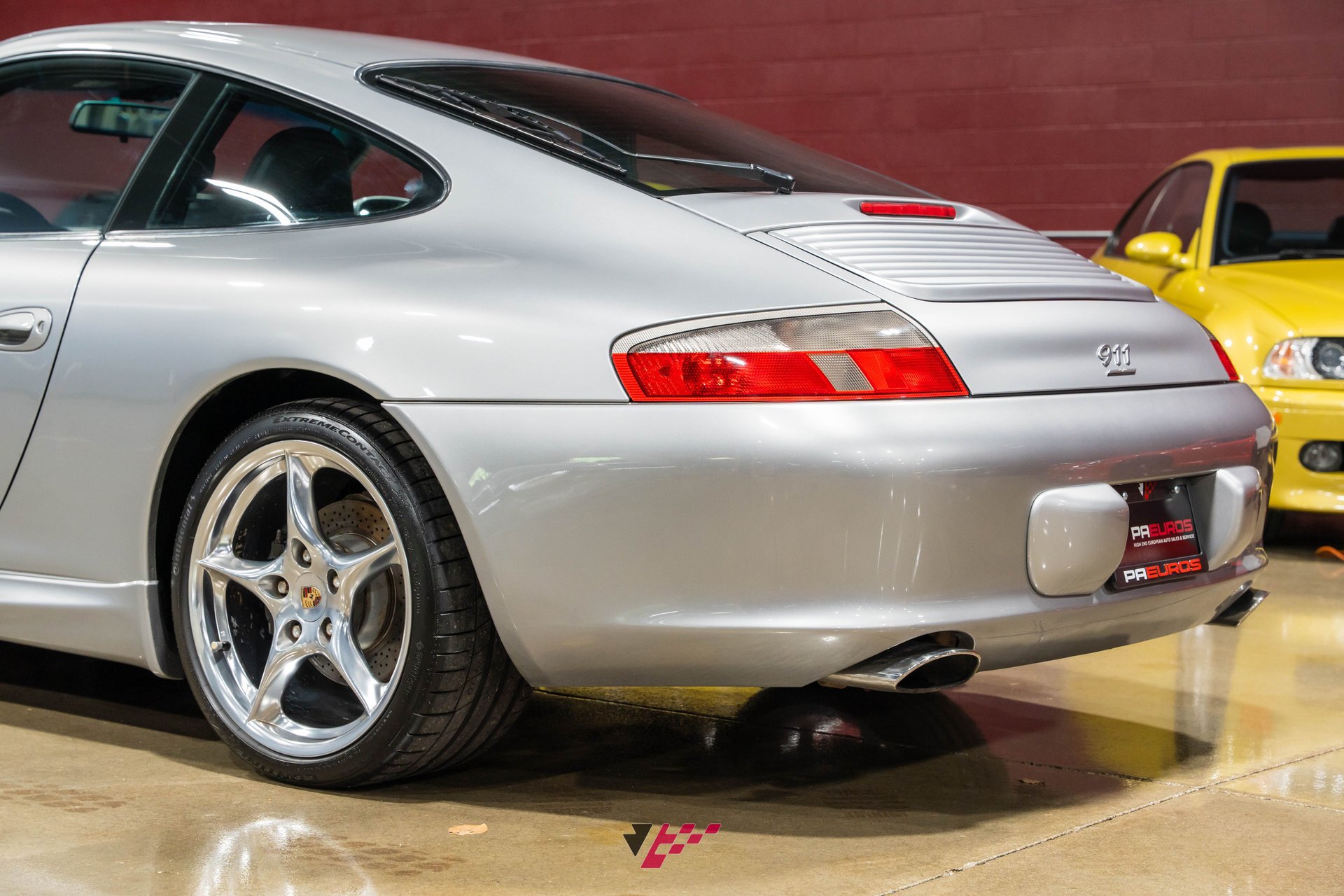 Used 2004 Porsche 911 40th Anniversary RWD image 13
