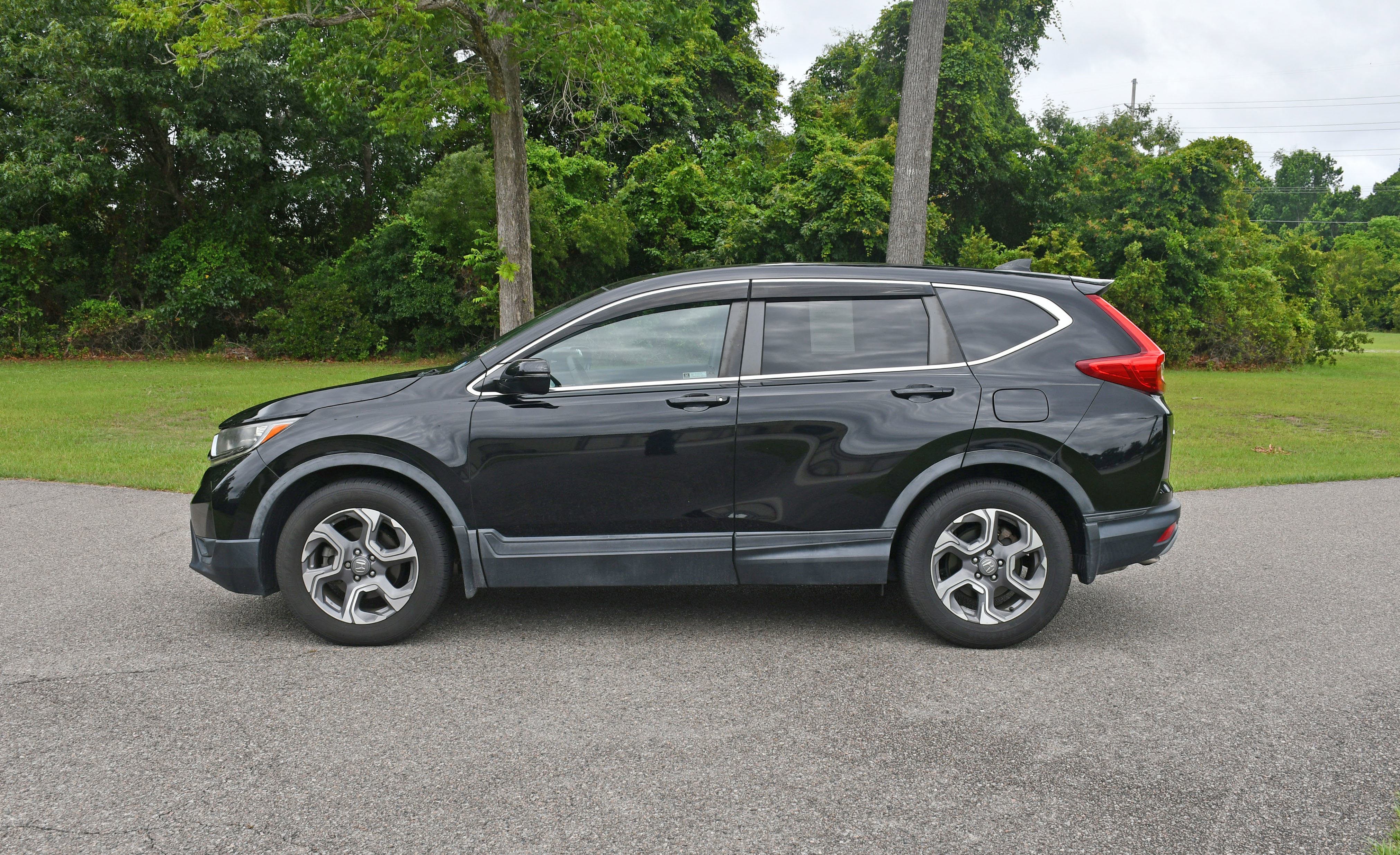 Used 2019 Honda CR-V EX image 2
