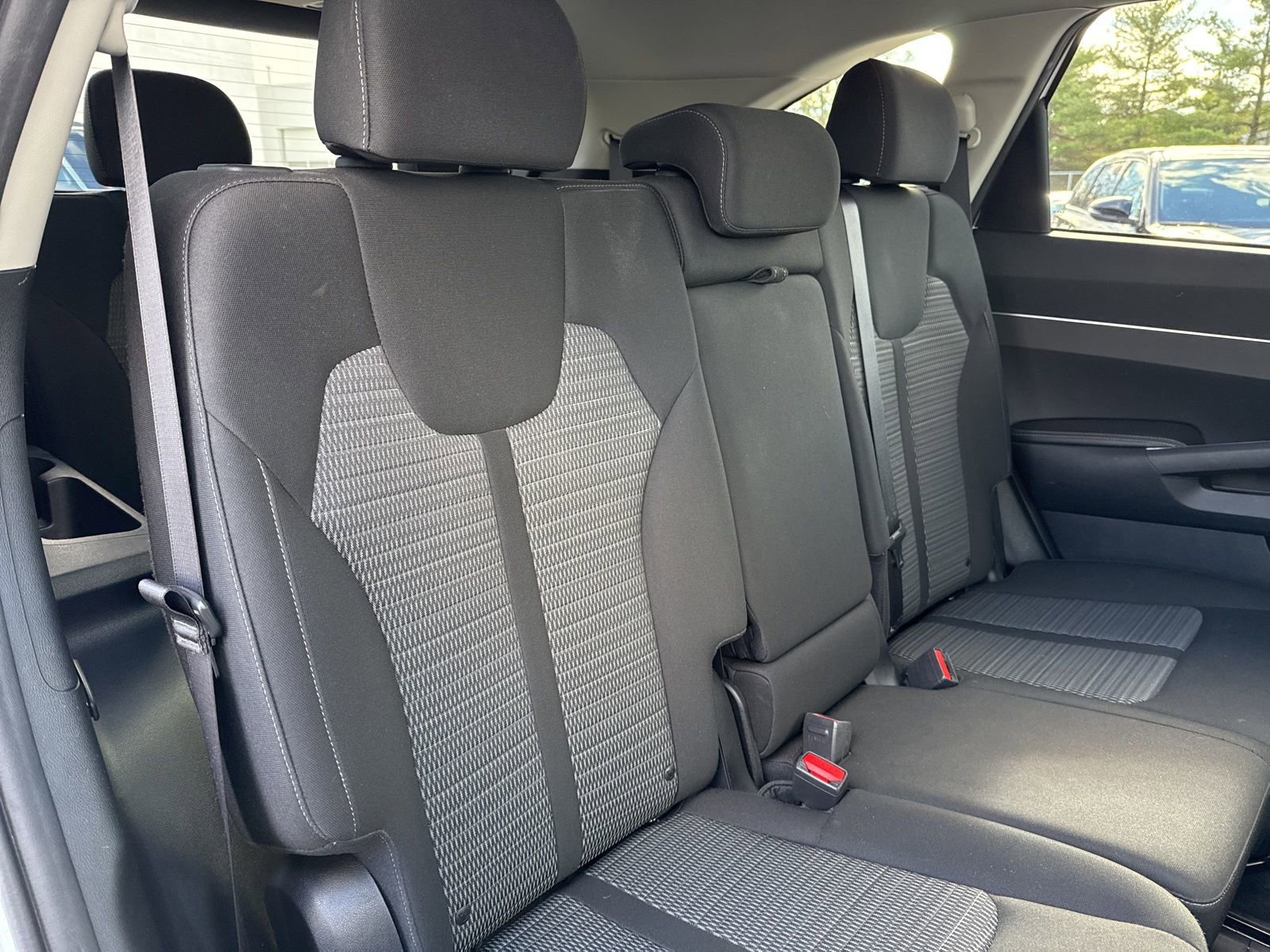 Used 2022 Kia Sorento LX image 17