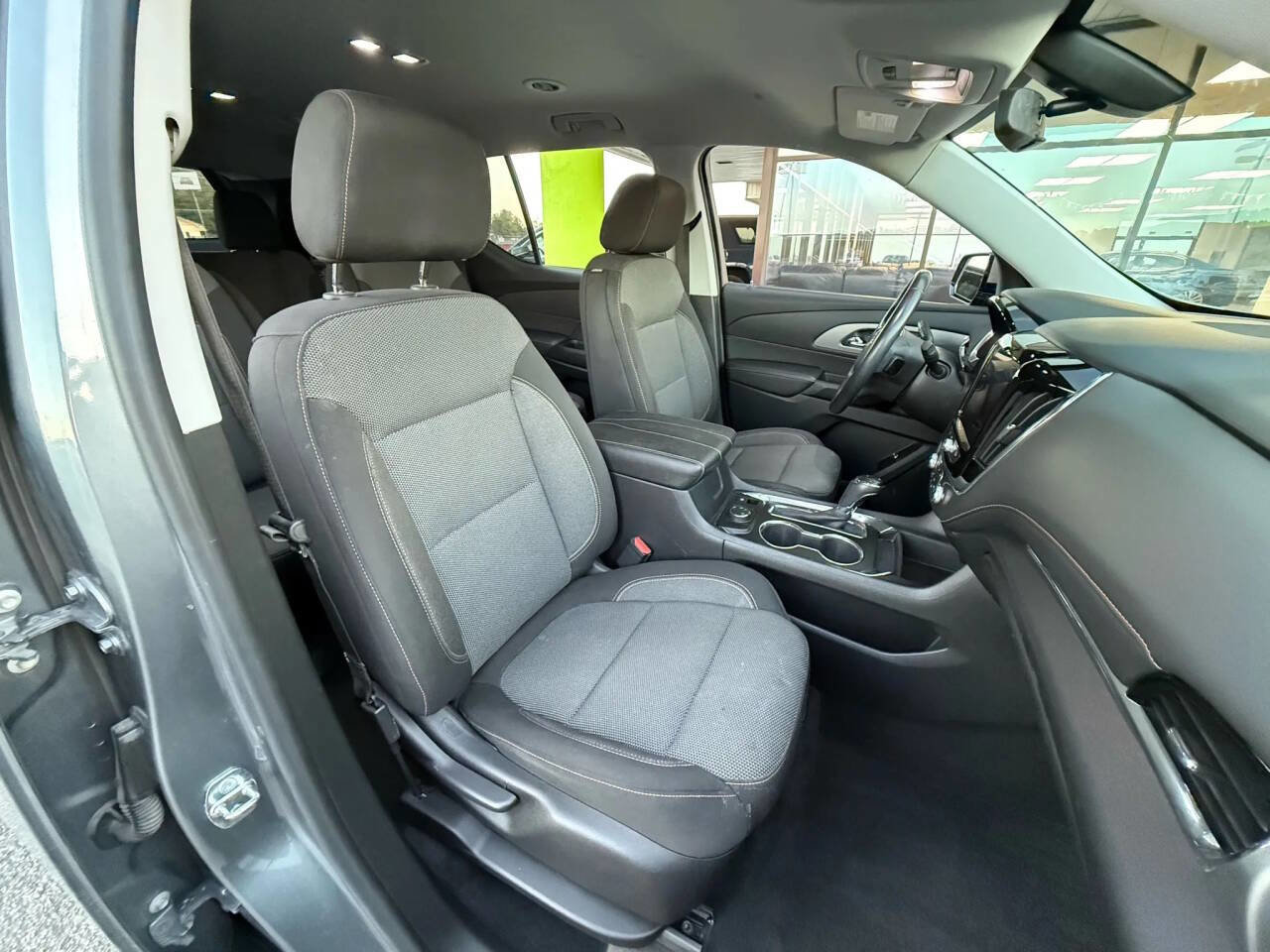 Used 2020 Chevrolet Traverse LT AWD/4WD image 10