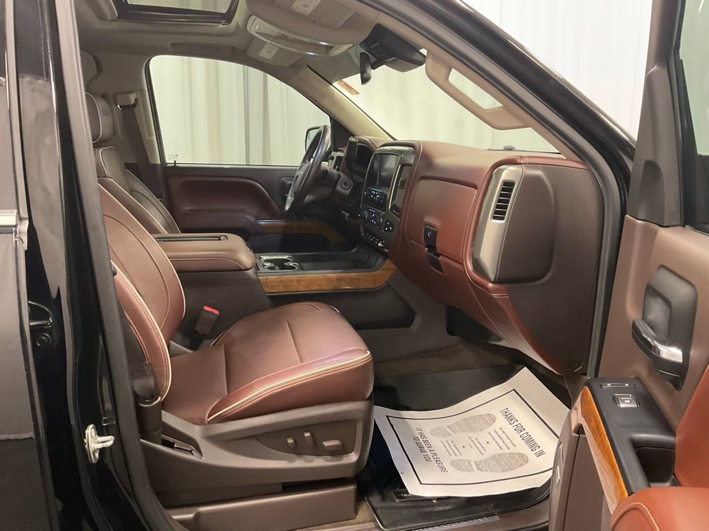 Used 2017 Chevrolet Silverado 1500 High Country AWD/4WD image 31