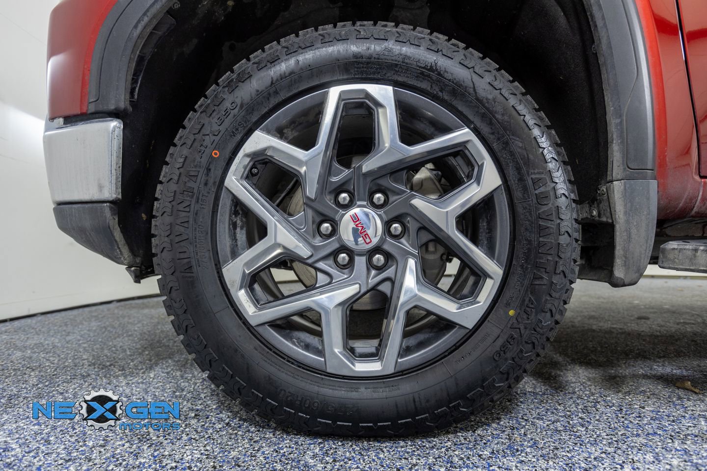 Used 2023 GMC Sierra 1500 SLT image 47