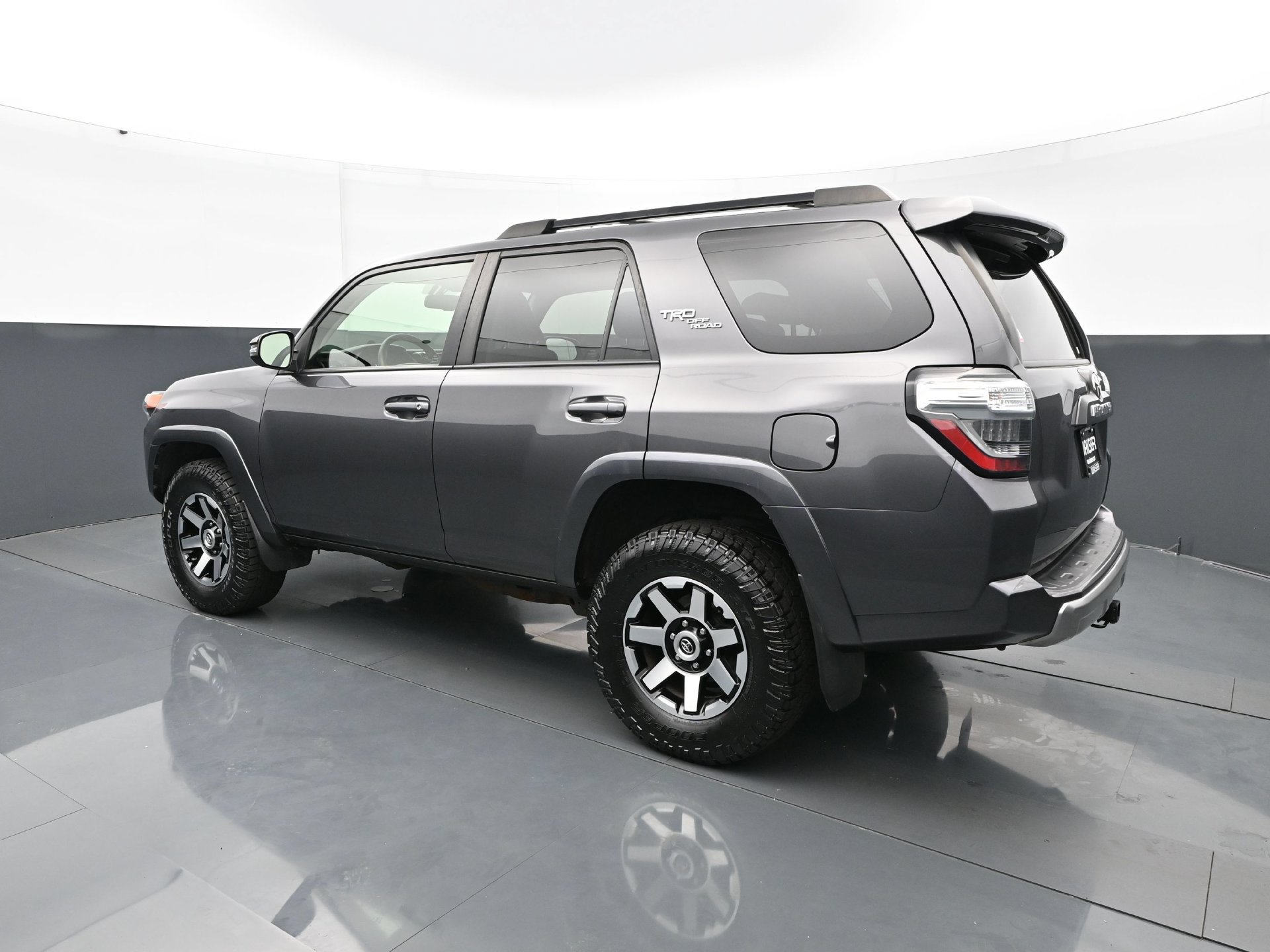 Used 2019 Toyota 4Runner TRD Off-Road Premium AWD/4WD image 4
