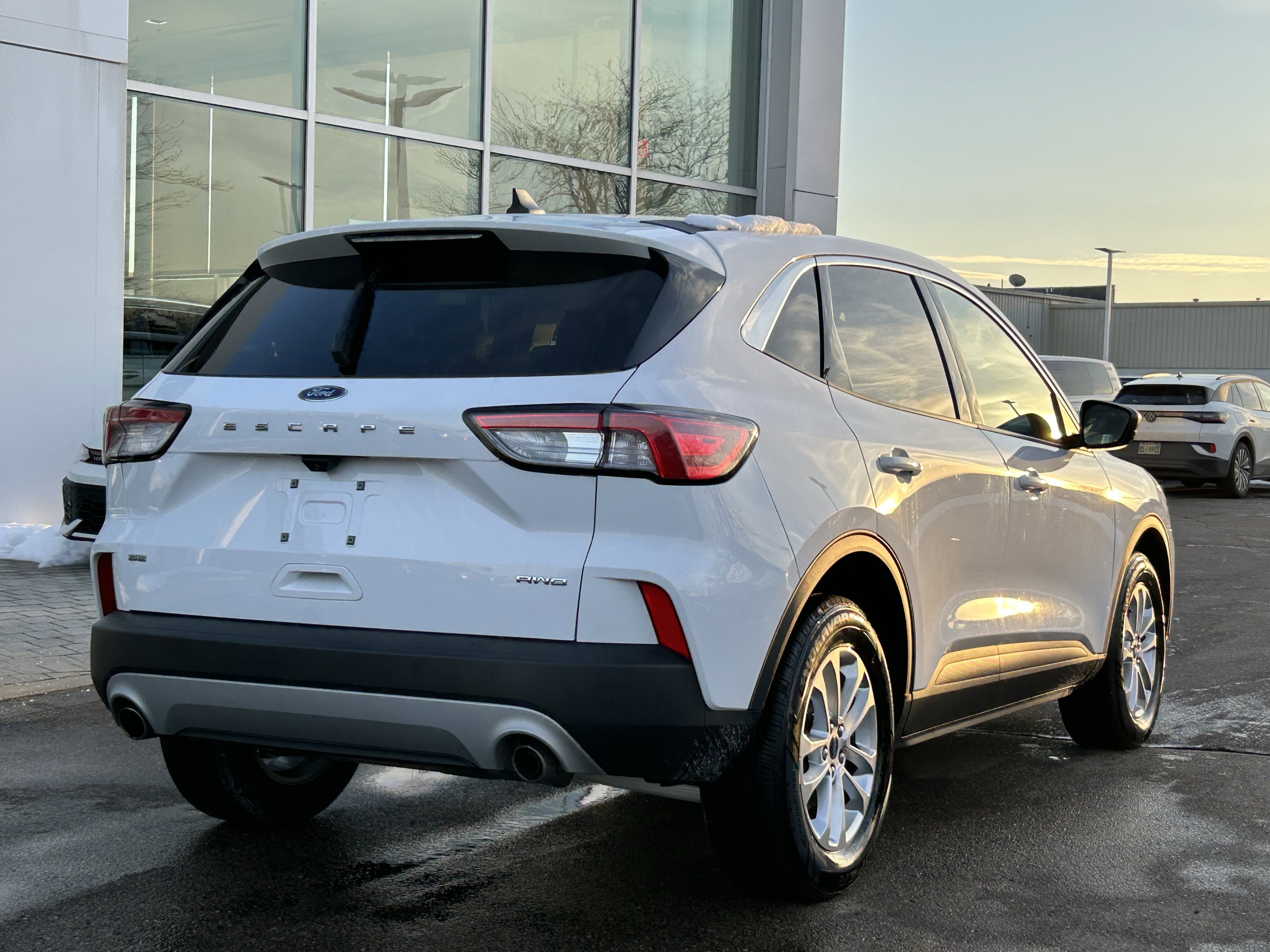 Used 2022 Ford Escape SE w/ Convenience Package image 7