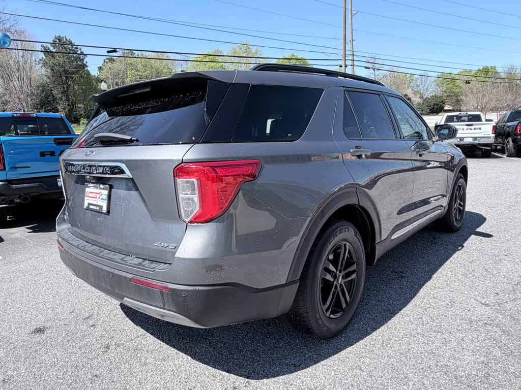 Used 2021 Ford Explorer XLT w/ Equipment Group 202A image 6