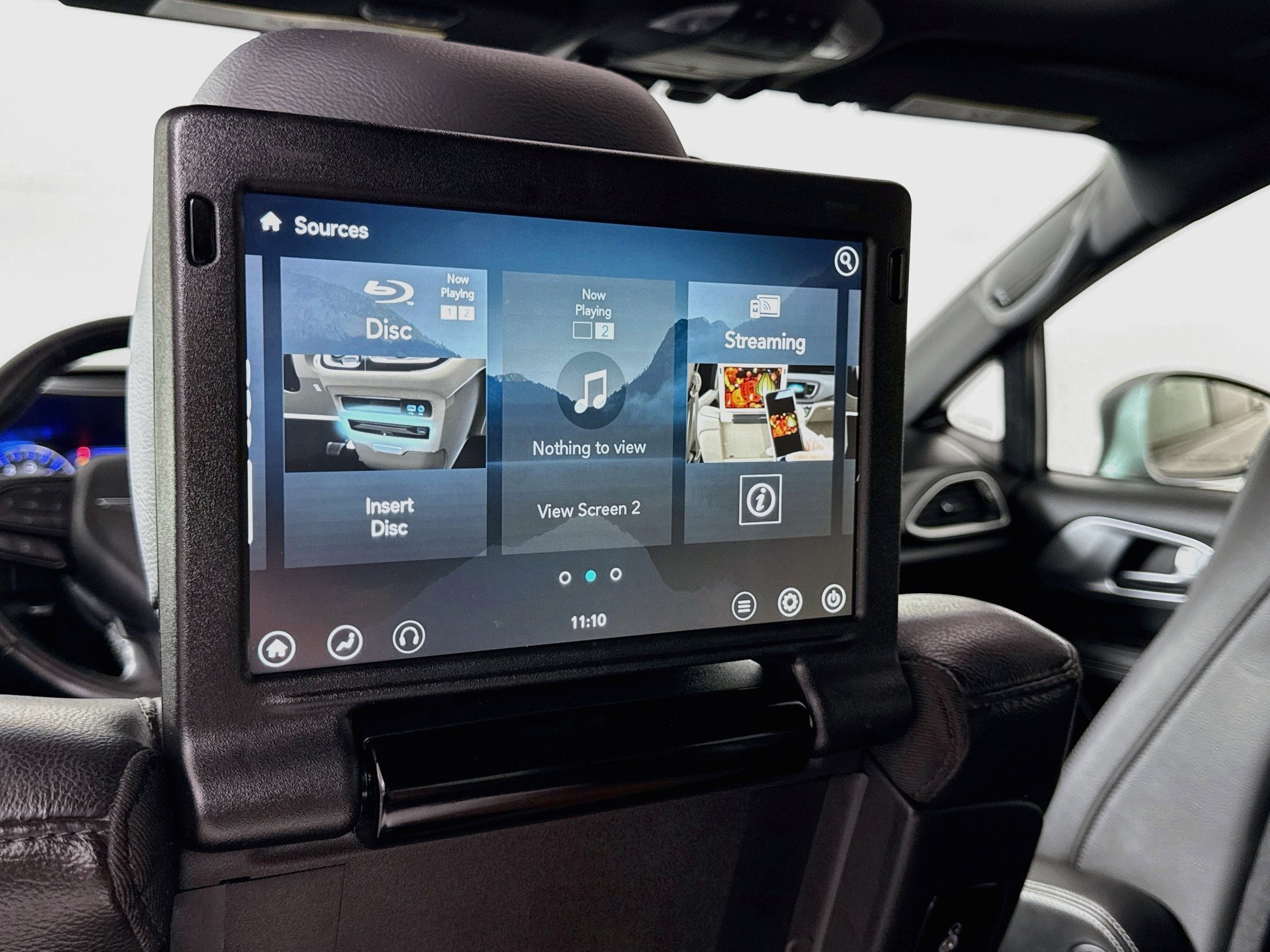 Used 2020 Chrysler Pacifica Touring-L Plus w/ S Appearance Package FWD image 26