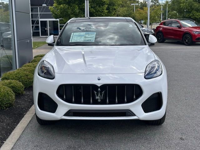 Used 2025 Maserati Grecale GT image 2