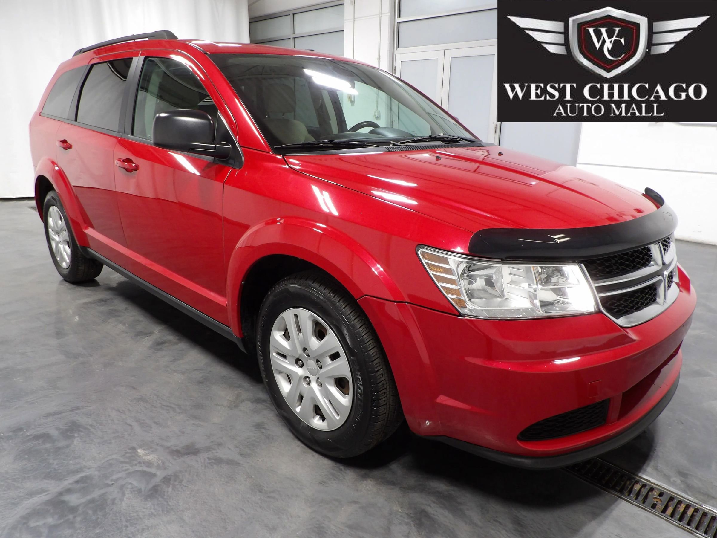 Used 2019 Dodge Journey SE FWD image 1