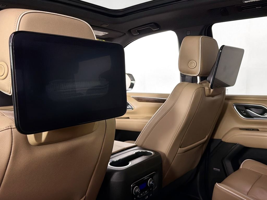 Used 2023 Chevrolet Tahoe Premier w/ Premium Package image 27