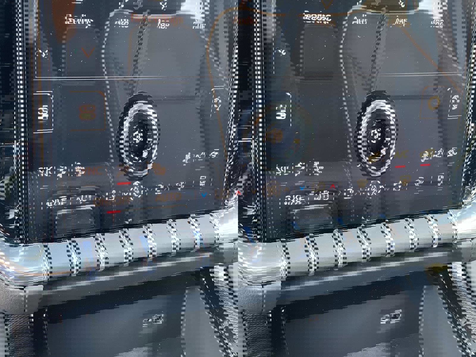 New 2026 GMC Yukon XL Elevation image 15