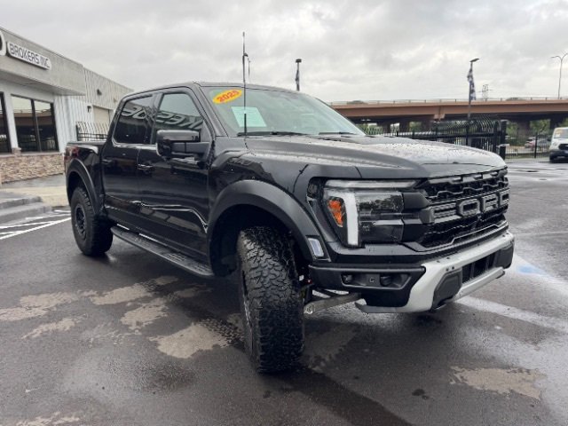 Used 2025 Ford F150 Raptor image 4