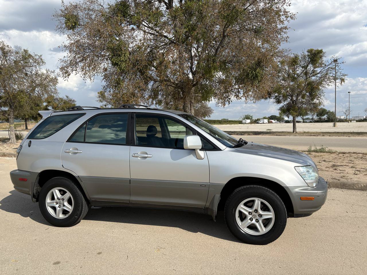 Used 2001 Lexus RX 300 w/ Premium Pkg Plus FWD image 56
