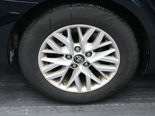 Used 2016 Toyota Camry LE image 39