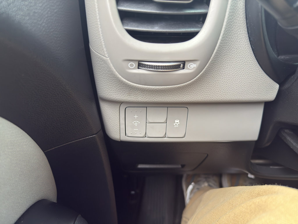 Used 2015 Kia Soul FWD image 13