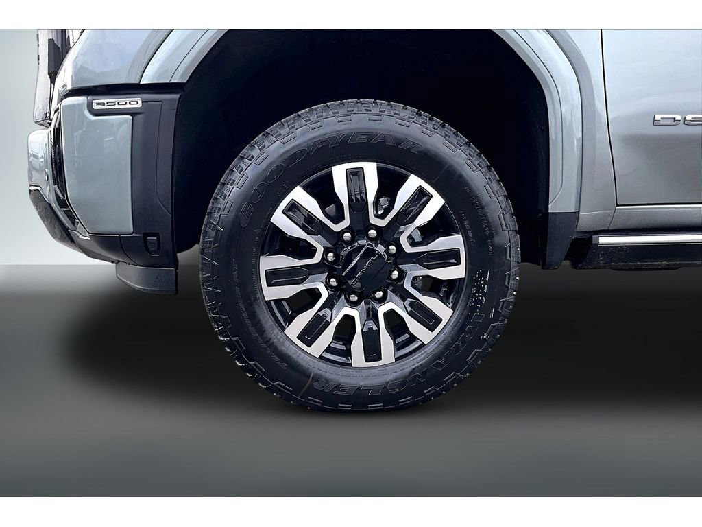 New 2026 GMC Sierra 3500 Denali Ultimate AWD/4WD image 10