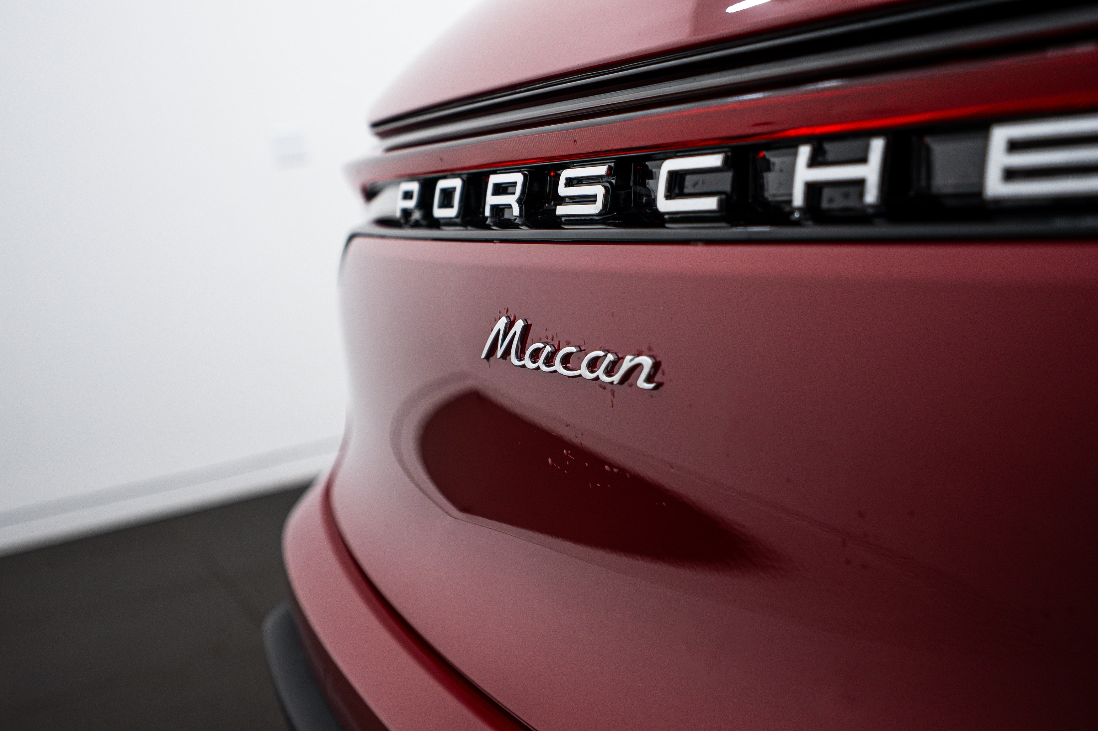 New 2026 Porsche Macan image 25