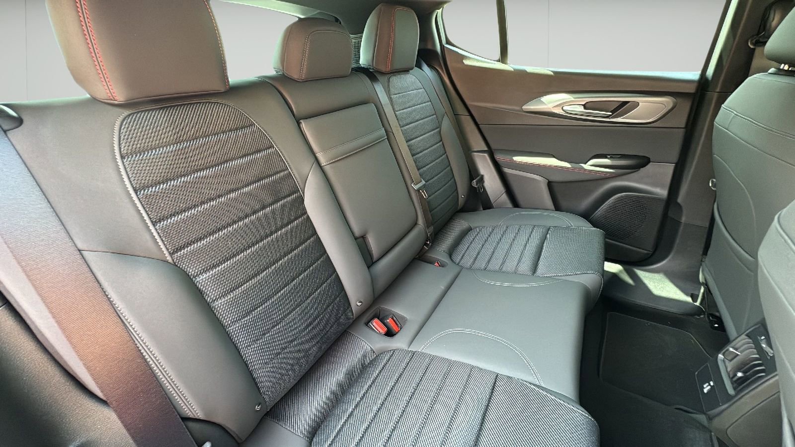 Used 2023 Dodge Hornet GT w/ GT Blacktop Package image 25