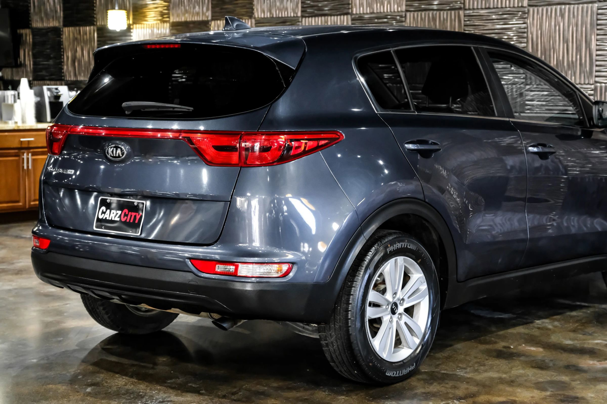 Used 2018 Kia Sportage LX FWD image 11