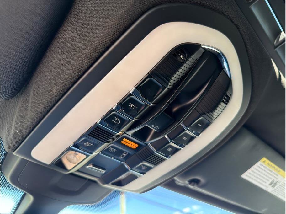Used 2011 Porsche Cayenne S AWD/4WD image 21