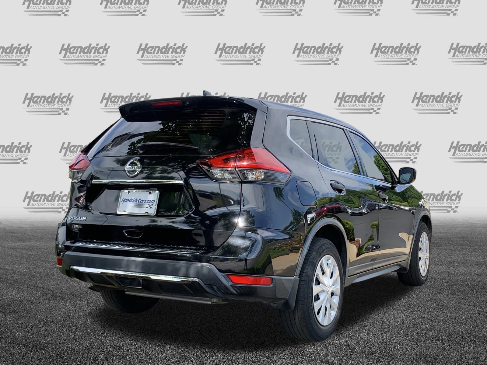 Used 2017 Nissan Rogue S FWD image 10
