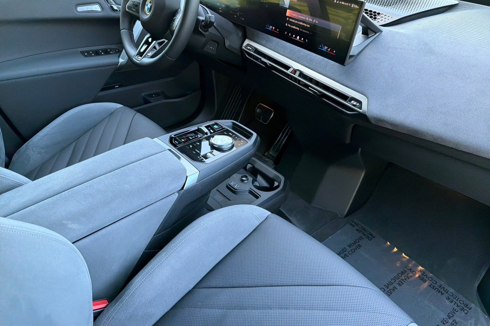 Used 2026 BMW iX xDrive45 w/ M Sport Package AWD/4WD image 19