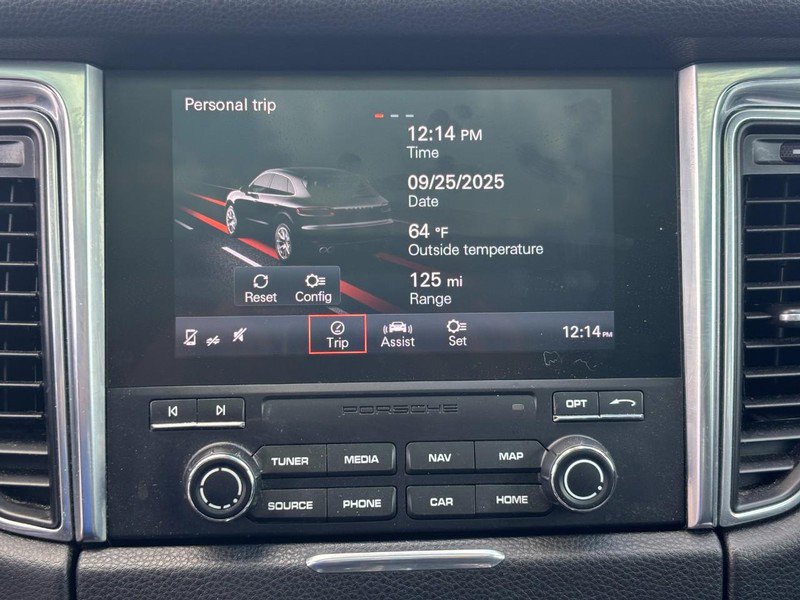 Used 2018 Porsche Macan S image 20