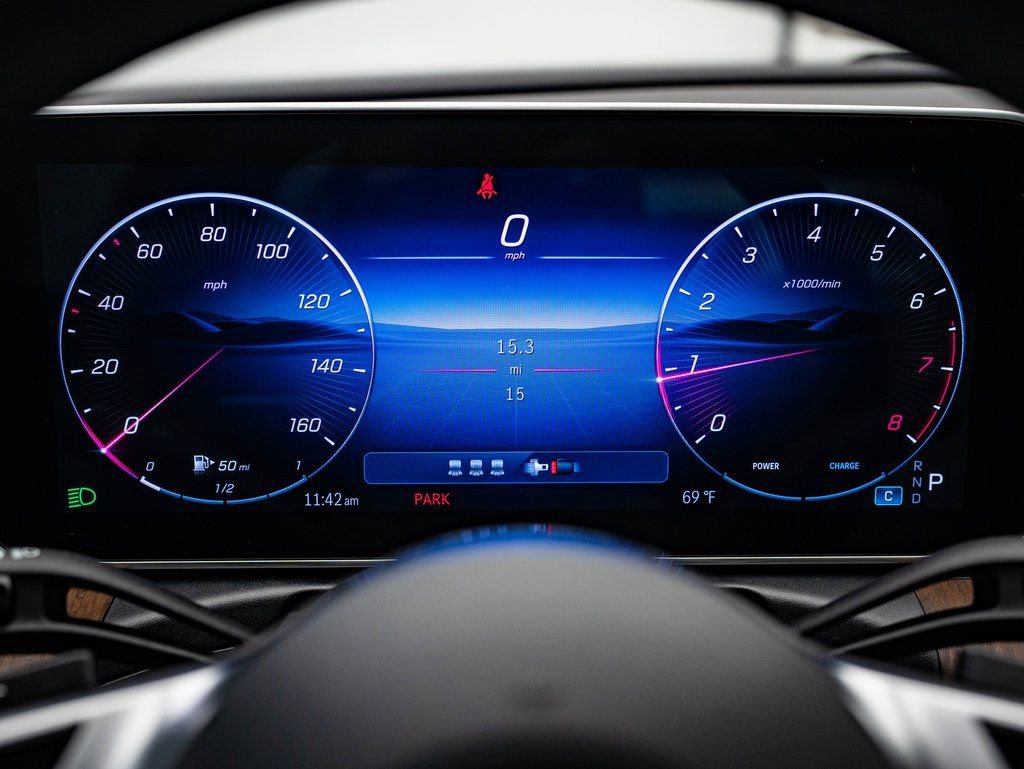 Used 2025 Mercedes-Benz C 300 4MATIC Sedan image 28