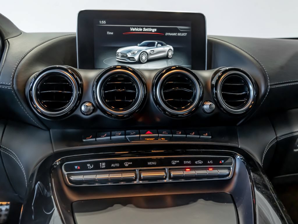 Used 2018 Mercedes-Benz AMG GT Roadster image 19