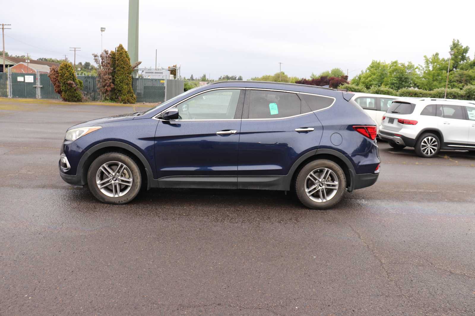 Used 2017 Hyundai Santa Fe Sport w/ 2.4L Tech Package 04 AWD/4WD image 8