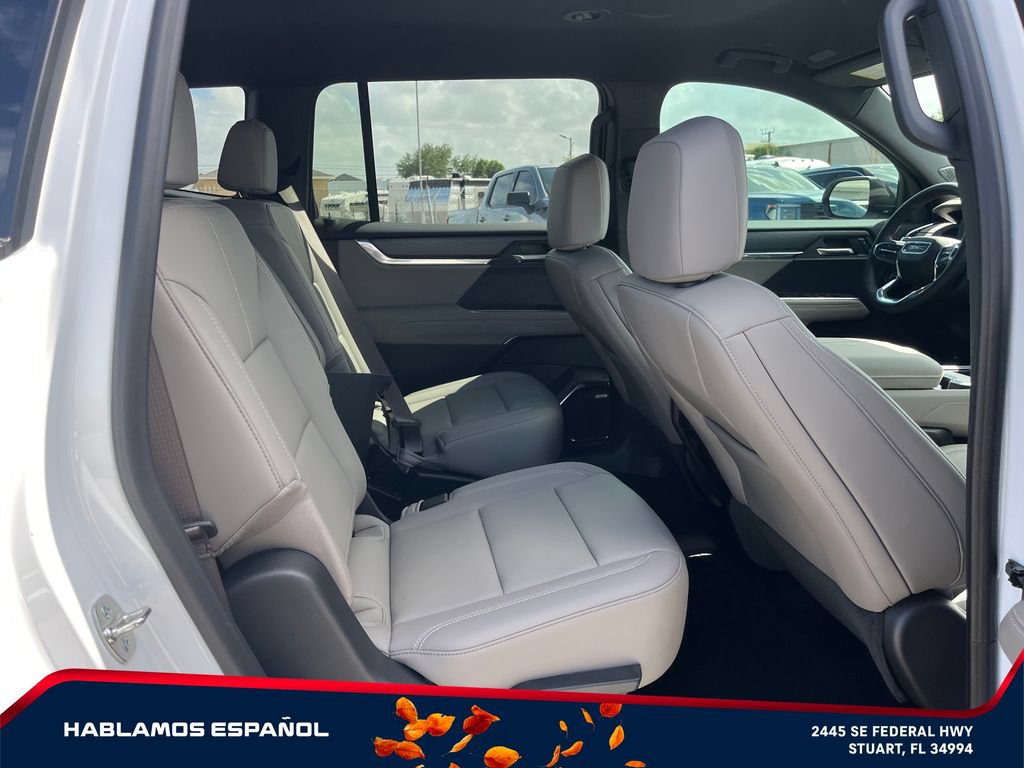 New 2026 GMC Acadia Elevation w/ Black Edition FWD image 18