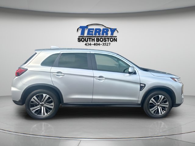 Used 2025 Mitsubishi Outlander Sport ES AWD/4WD image 1