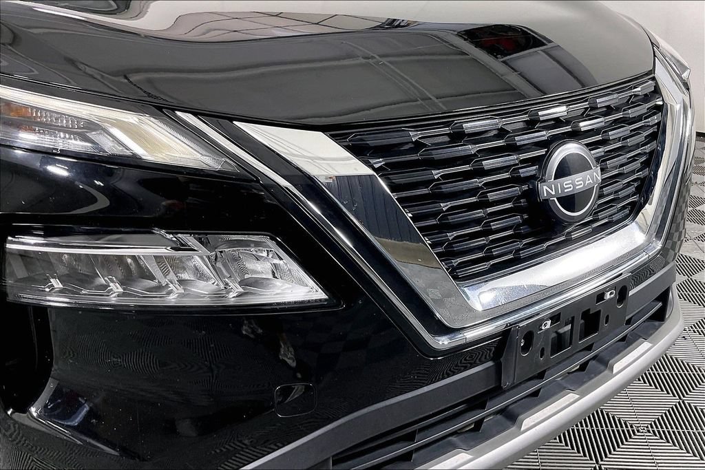 Used 2022 Nissan Rogue SV FWD image 32