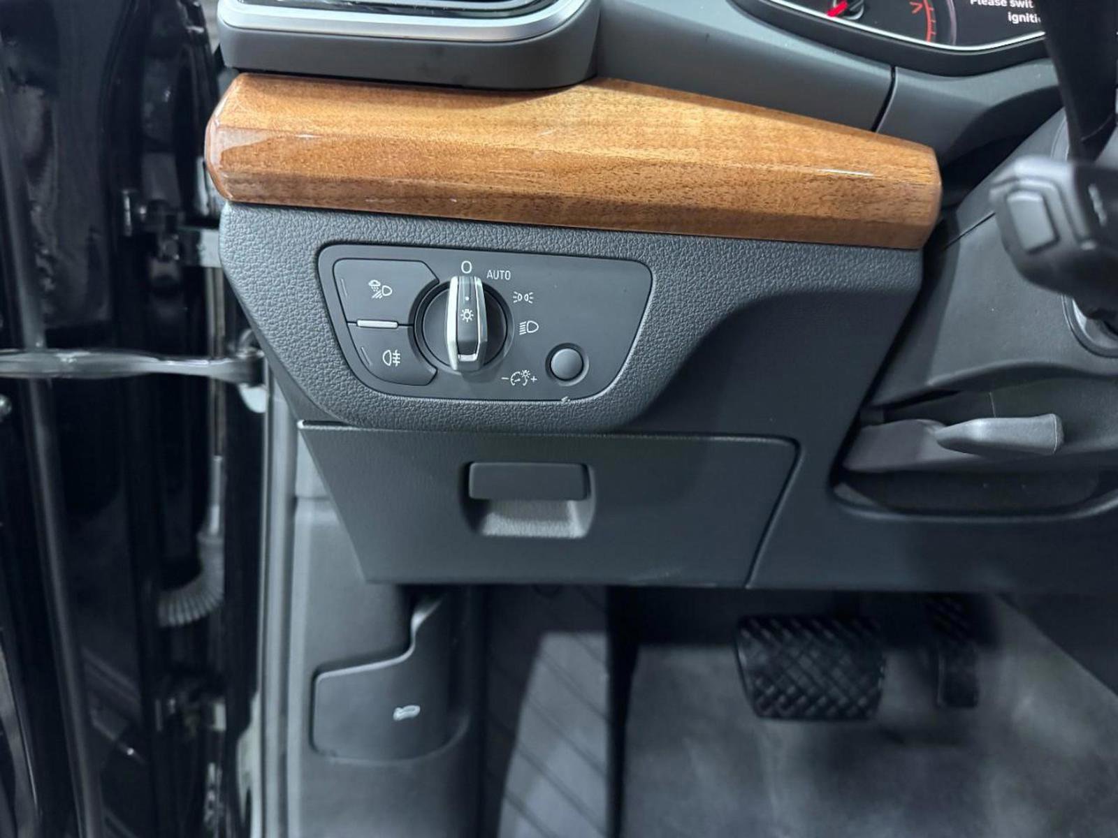 Used 2023 Audi Q5 2.0T Premium image 28