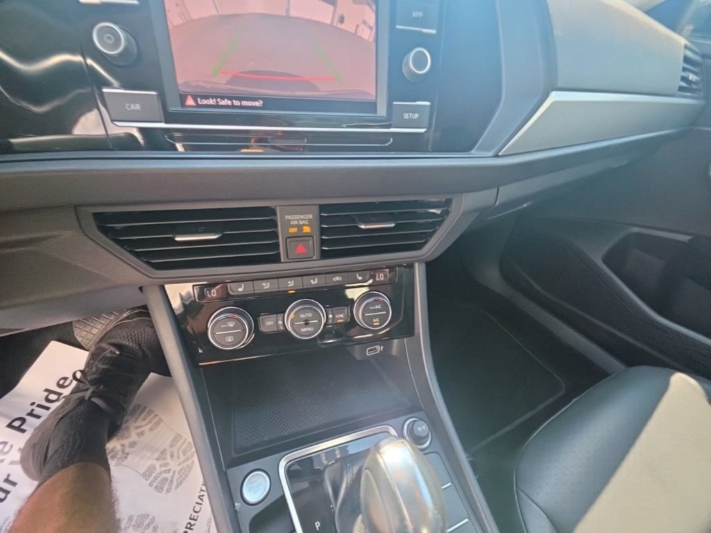 Used 2019 Volkswagen Jetta SE FWD image 20