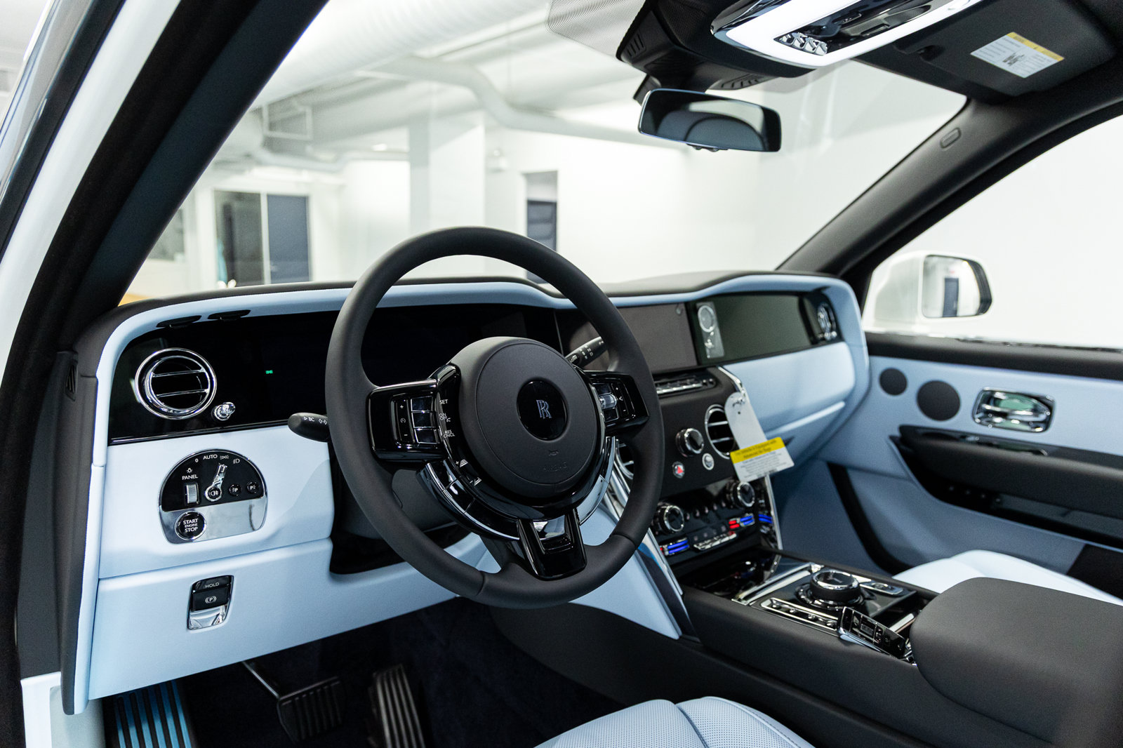 New 2026 Rolls-Royce Cullinan AWD/4WD image 39